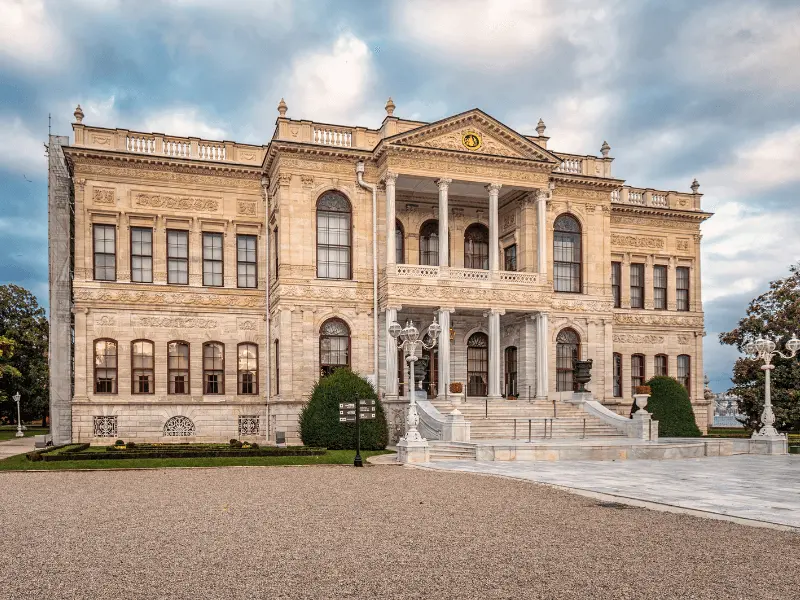 Dolmabahce Palace Skip-The-Line Ticket & Audio Guide